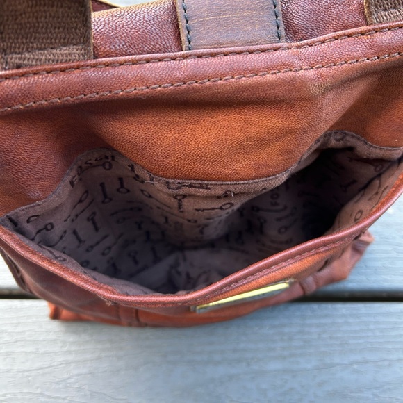 Fossil vintage style satchel - Picture 11 of 13